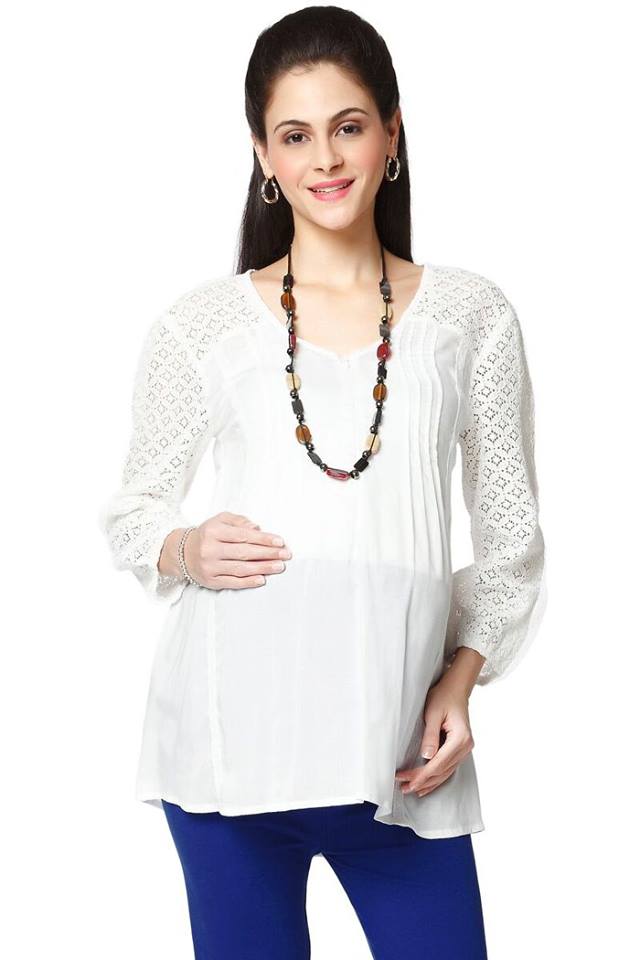 Classic white blouse in light weight in chiffon