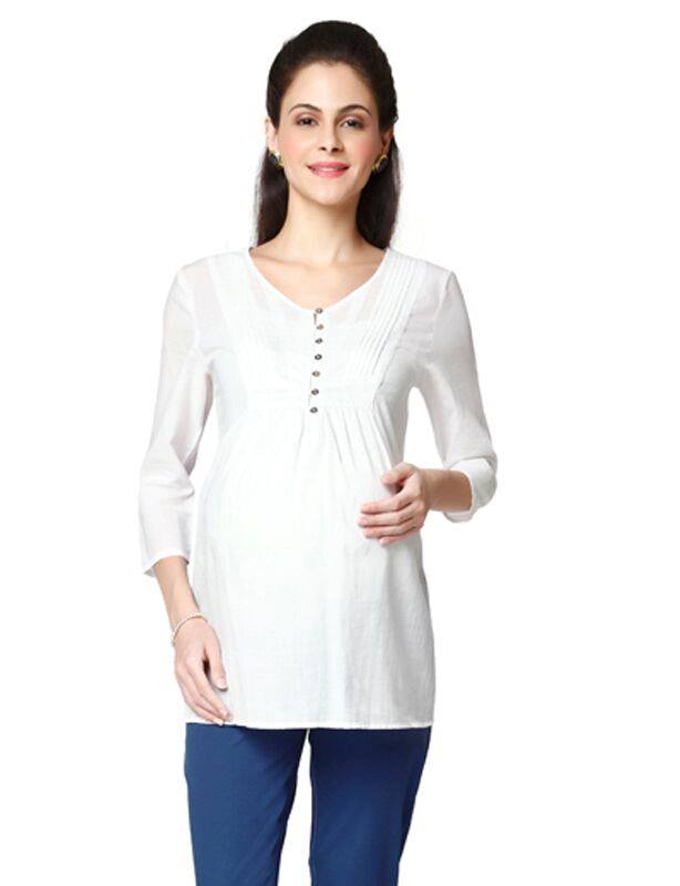 Classic white blouse in light weight fabric